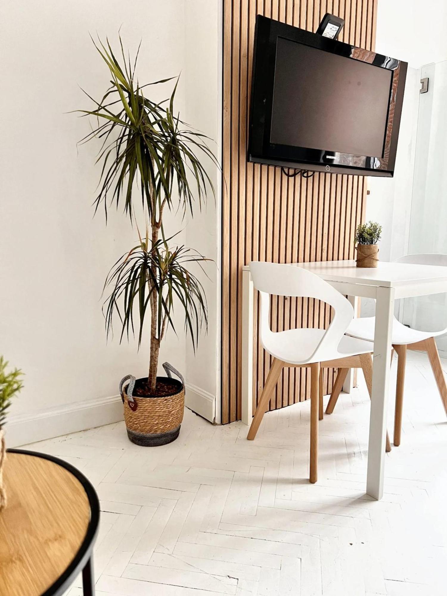 Comfortable Studio In Brussels 35M² Terrace With Bbq ภายนอก รูปภาพ