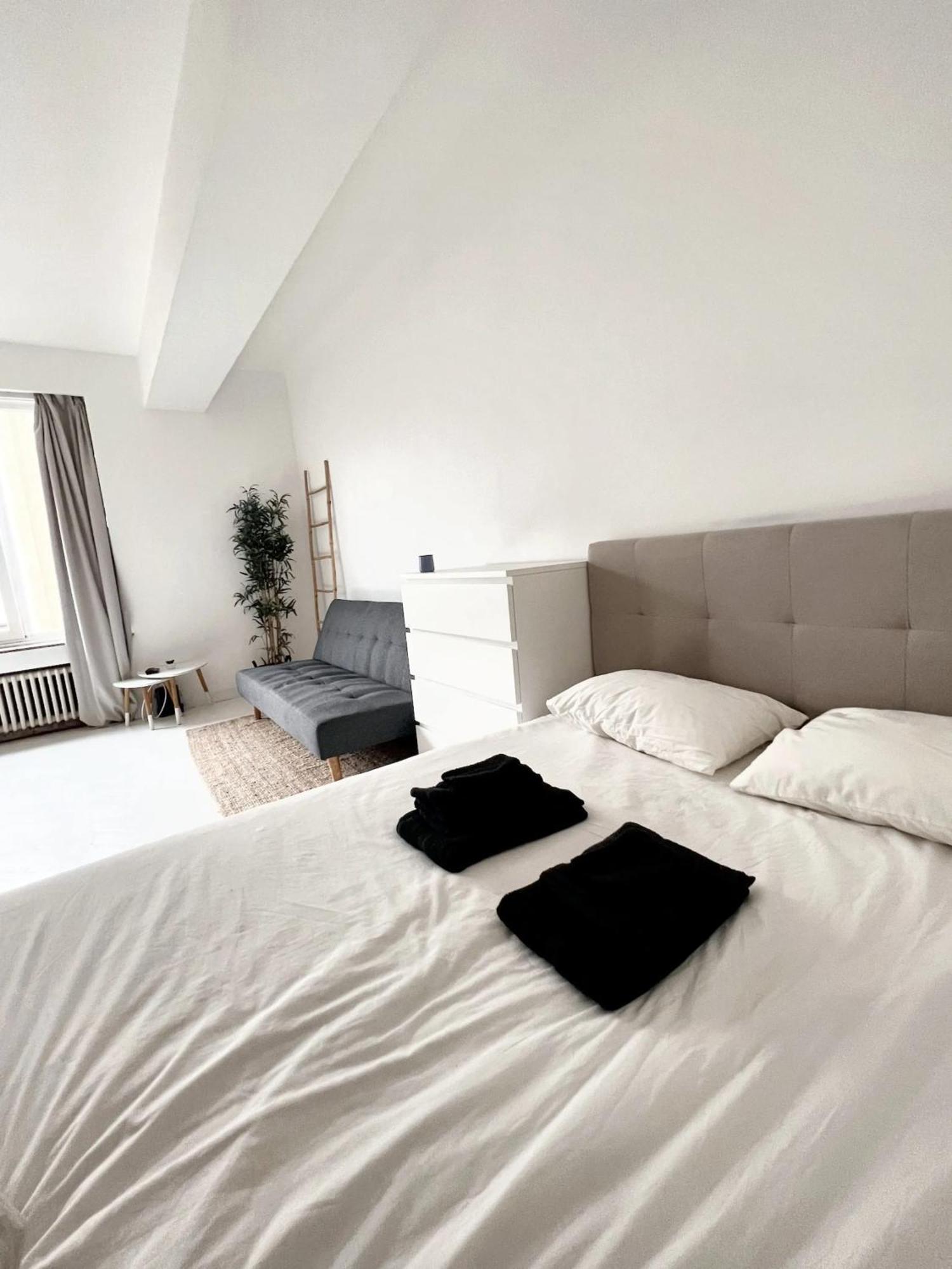 Comfortable Studio In Brussels 35M² Terrace With Bbq ภายนอก รูปภาพ